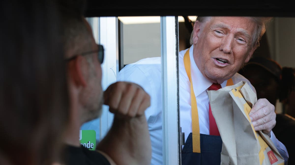 Donald Trump astatine  McDonald's drive-thru window