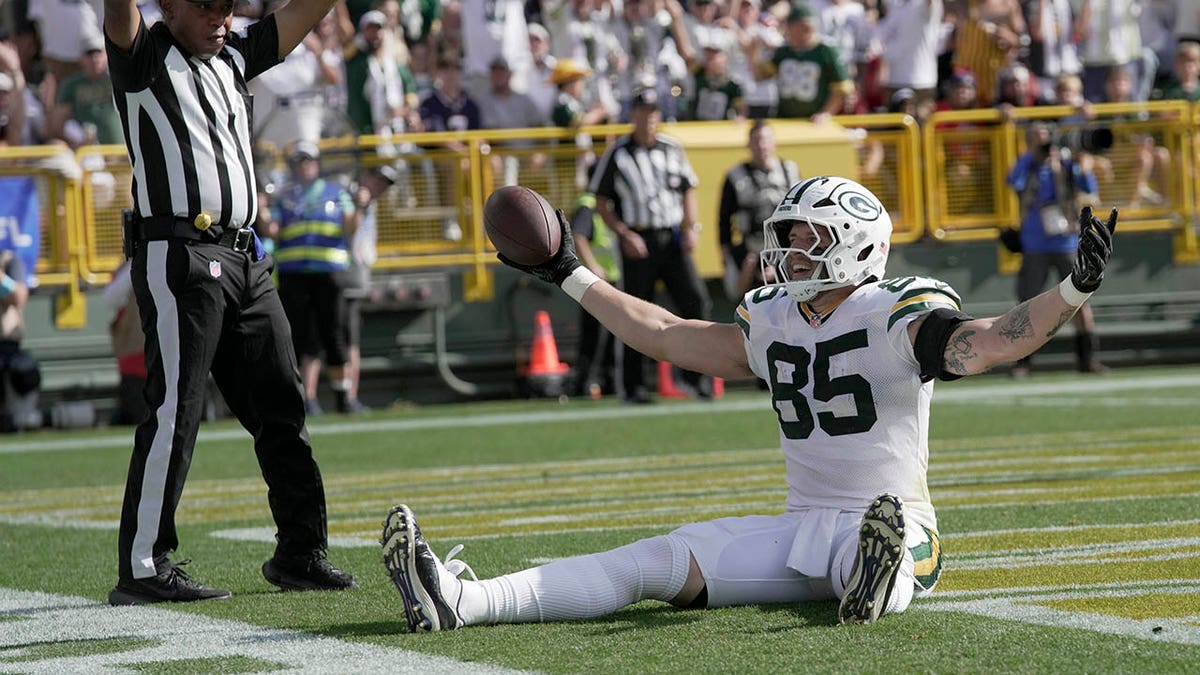 Tucker Kraft celebrates the touchdown