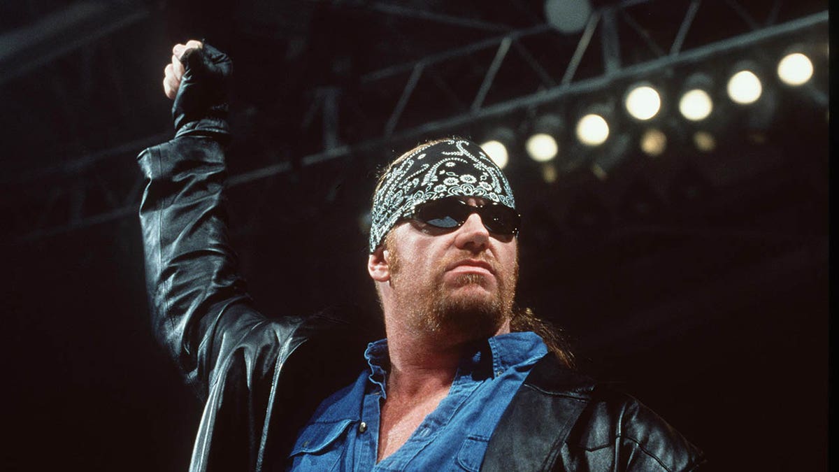 Undertaker successful  2000