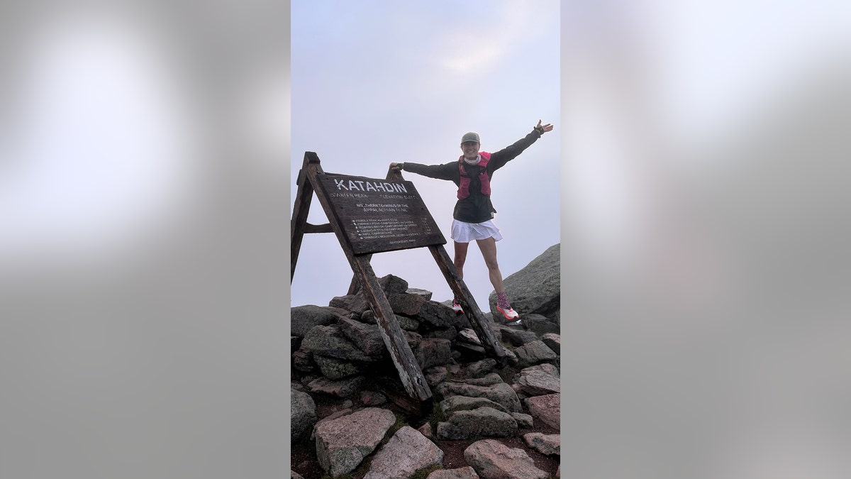 Colorado woman runs 2,200-mile Appalachian Trail in 40 days, beating ...