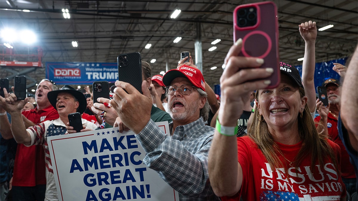 Multitud de Trump en el condado de Dane