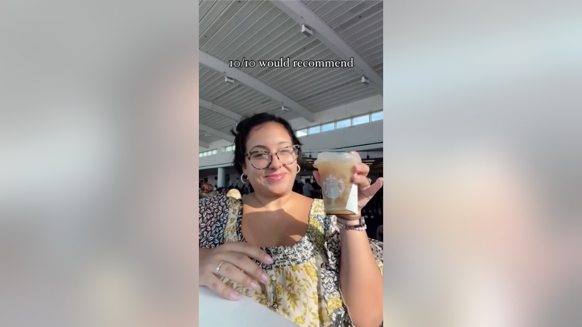 woman suggests airport cocktail hack