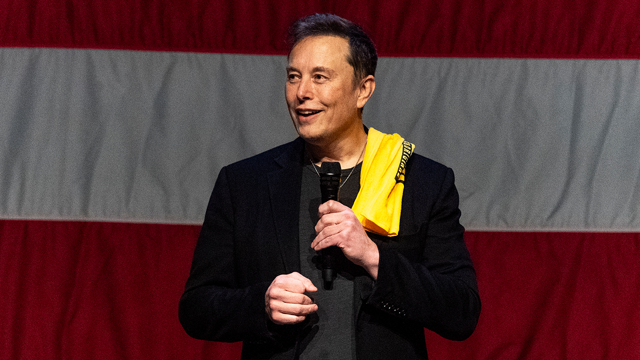 elon-musk-pittsburgh-copy.png?