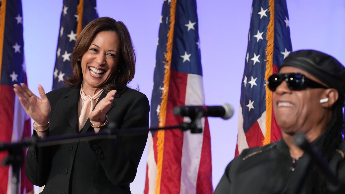 CNN Data Guru Reveals Kamala Harris' Survival Depends on White Voters Without College Degrees