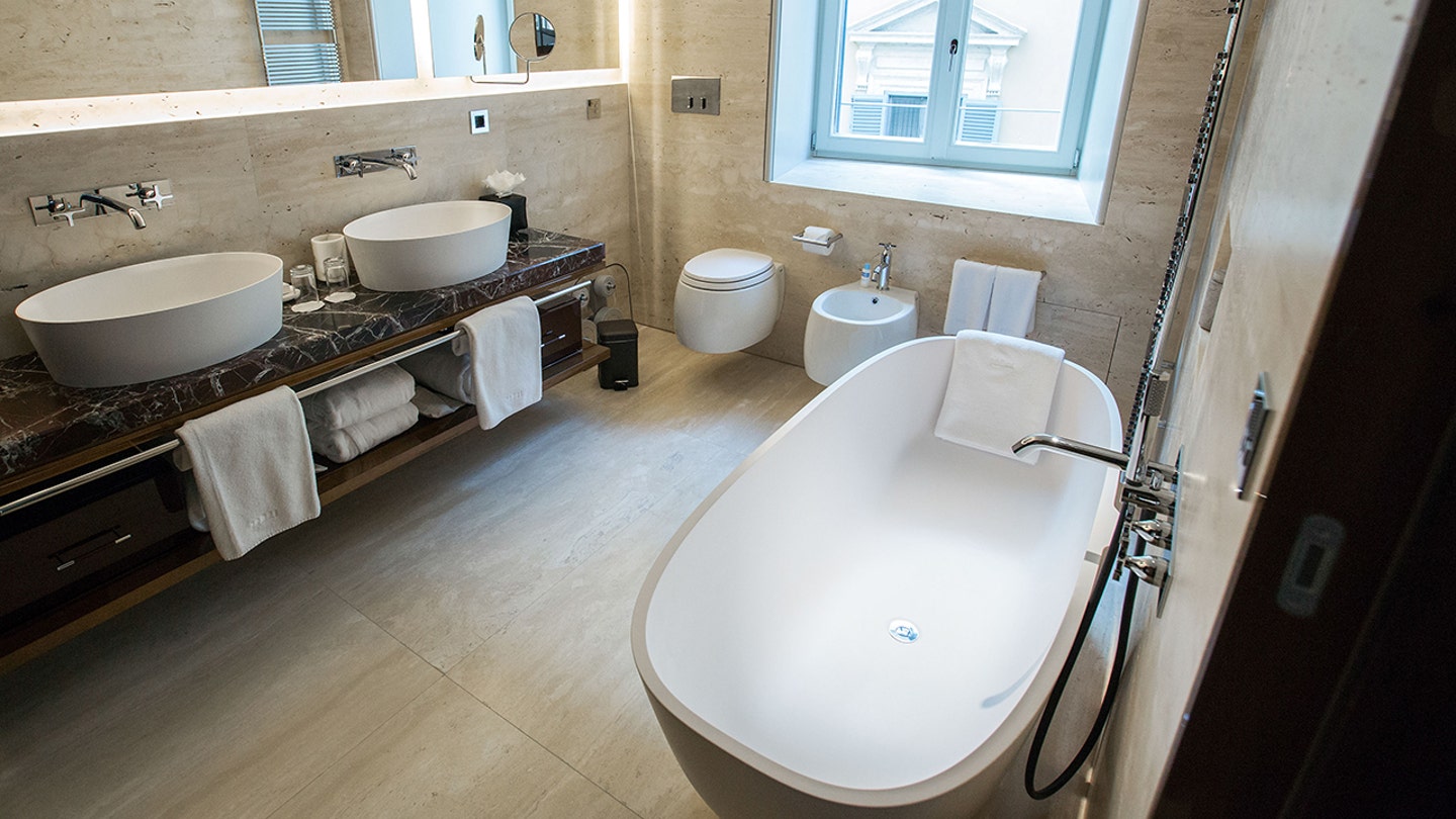 bathtub in hotel