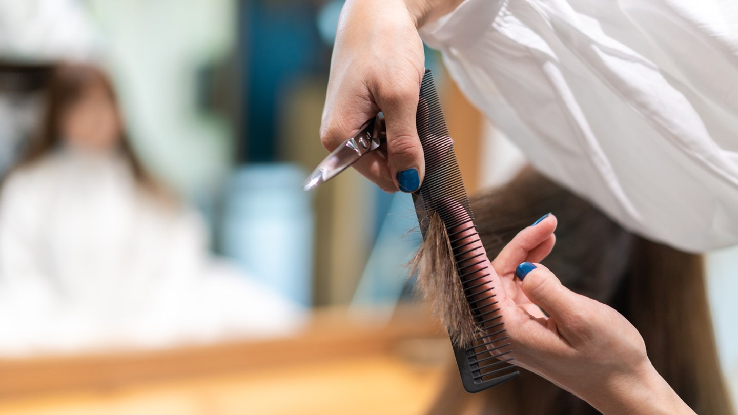 cutting womens hair