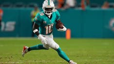 NFL star Tyreek Hill erupts on sideline during Dolphins' 3rd consecutive defeat