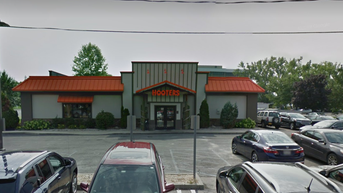 Trans woman sues Hooters for sex-based discrimination for refusing to hire her - Fox News