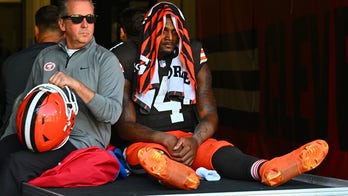 Deshaun Watson's Browns teammates rip fans for booing quarterback after Achilles injury: 'Should be ashamed'