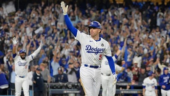 World Series champ dishes on influence Freddie Freeman's dad has on Dodgers star