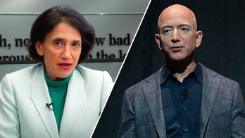 WaPo columnist calls out Jeff Bezos' 'bulls--- explanation' on non-endorsement: 'Bending the knee' to Trump