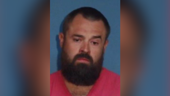 Arkansas father arrested after allegedly killing man he found with his missing 14-year-old daughter