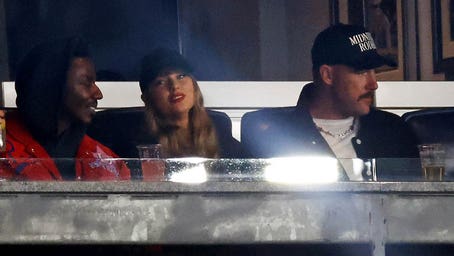 Taylor Swift and Travis Kelce's Yankee Stadium Appearance Draws Muted Fanfare