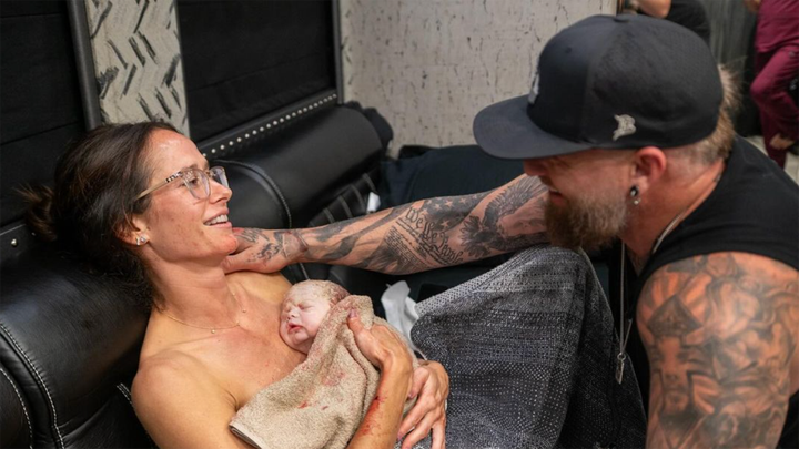 Brantley Gilbert paused show to help wife deliver their baby