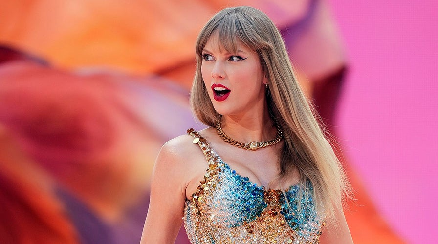 Taylor Swift clears the air on those Super Bowl halftime show