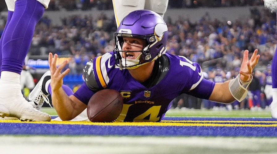 NFL World Erupts In Fury Over Missed Facemask Penalty After Vikings ...