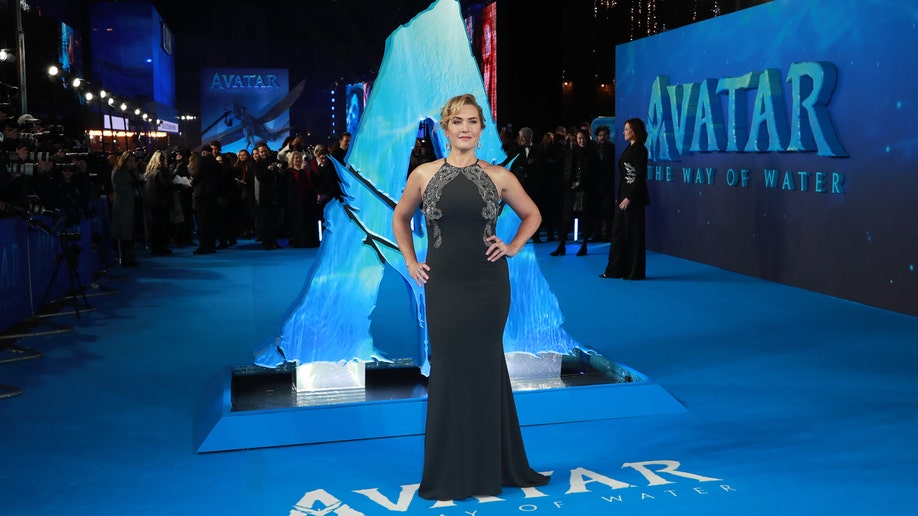 Kate Winslet astatine  the premiere of "Avatar" 