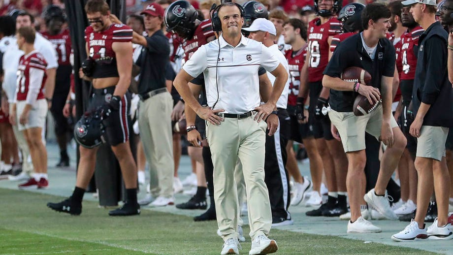 Which head coach's seat is hotter heading into 2026 season: Shane Beamer or Mike Norvell?