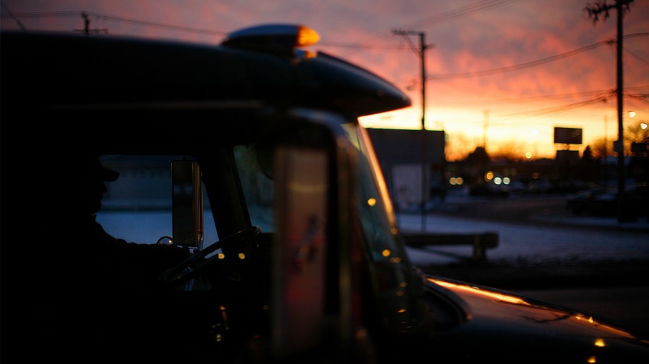 Serial killers hide as long-haul truckers to terrorize America’s highways, expert says thumbnail