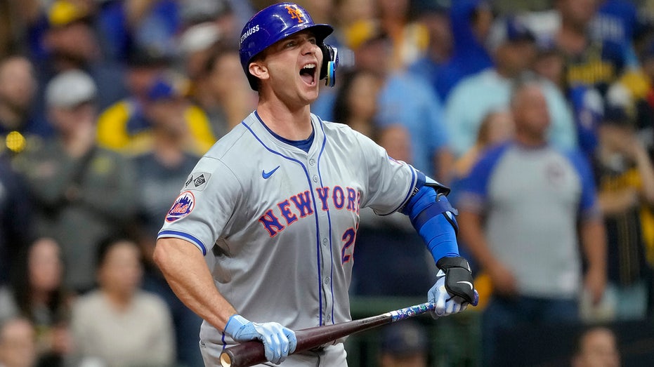 Pete Alonso sends New York Mets to NLDS with dramatic ninth-inning homer thumbnail