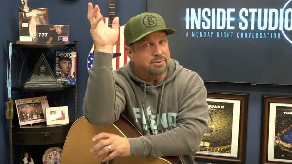 Garth Brooks tells fans ‘this thing is on’ as he gears up to fight rape accusations