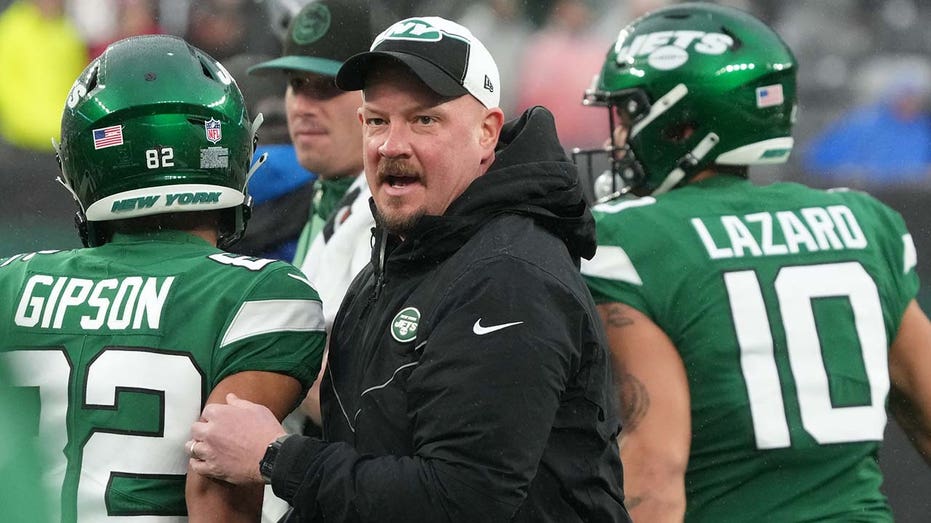 Jets offensive coordinator Nathaniel Hackett stripped of play calling duties as shake-up continues