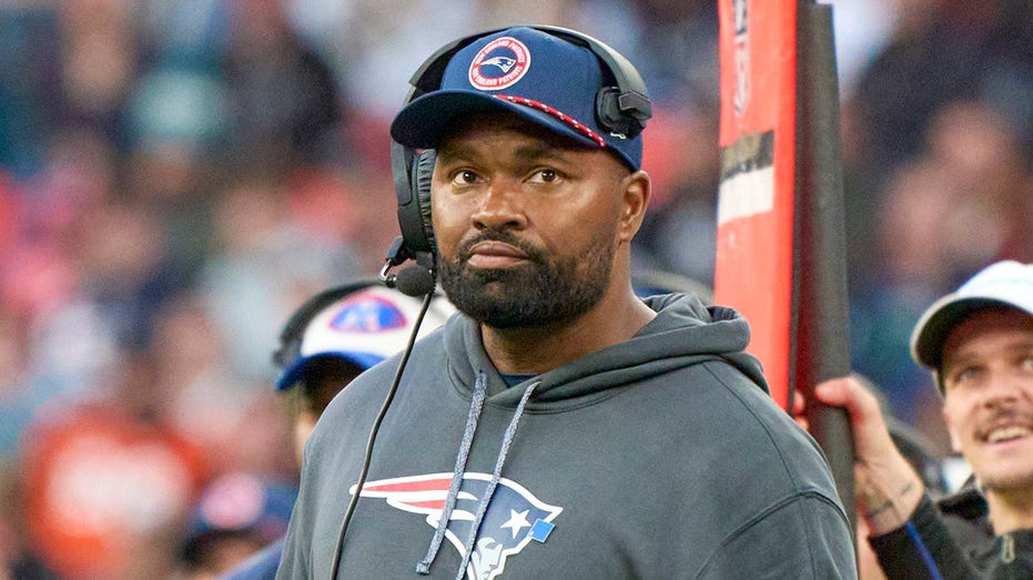 Patriots head coach Jerod Mayo calls team 'soft' amid six-game losing streak