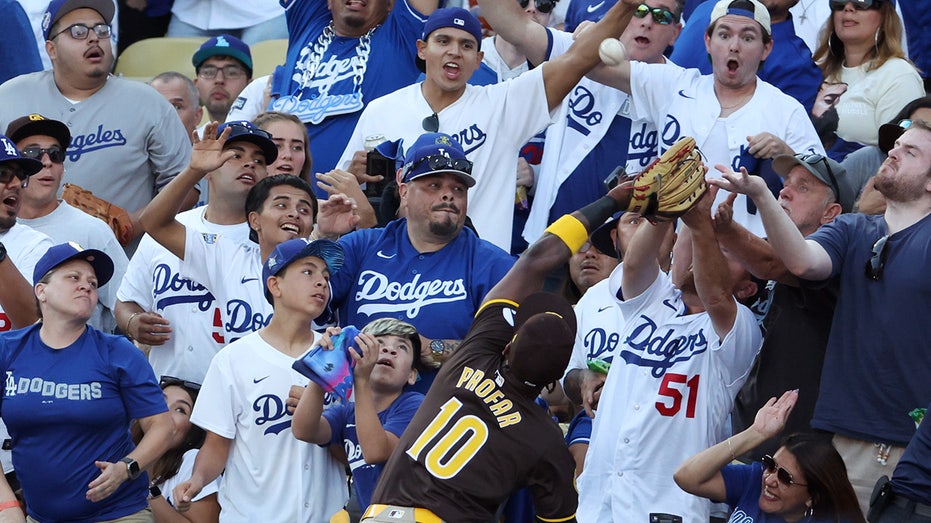 Padres'  Jurickson Profar robs Mookie Betts of home run, stuns Dodgers fans