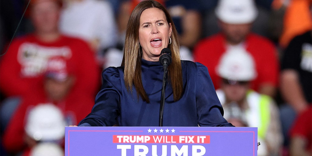 https://a57.foxnews.com/static.foxnews.com/foxnews.com/content/uploads/2024/11/1024/512/governor-sarah-sanders.jpg?ve=1&tl=1