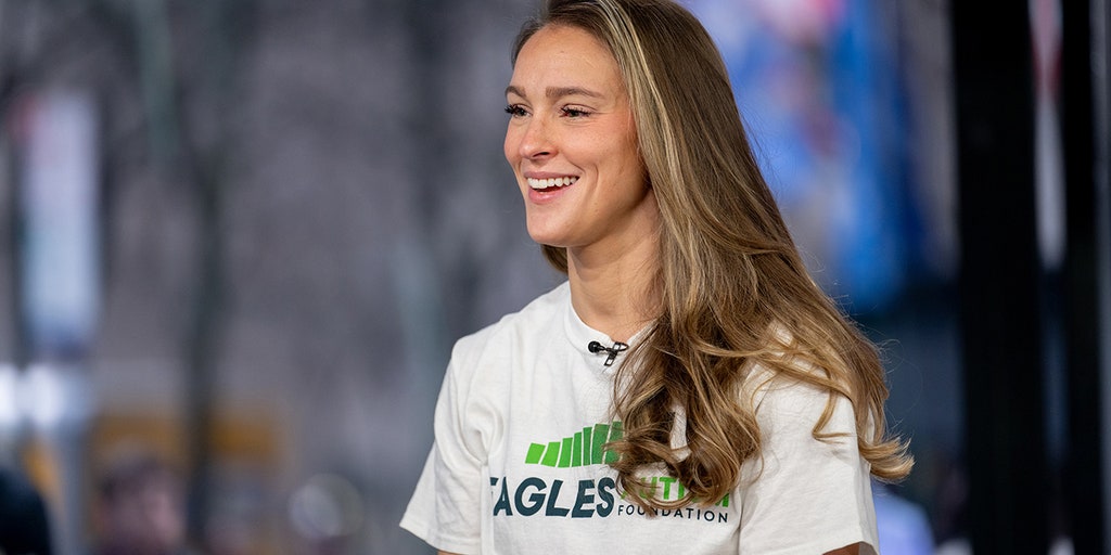 Kylie Kelce says she's 'not going to stop cursing' in front of kids in trailer for new podcast