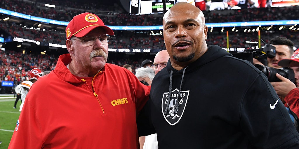 Raiders head coach Antonio Pierce calls Black Friday game with Chiefs 'best team in football vs. worst team'