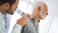 doctor addresses man's shoulder pain - Fox News