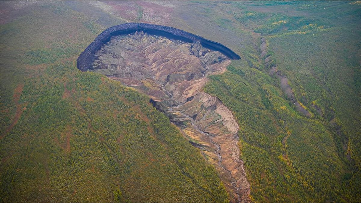 Siberia's 'Gateway to Hell' crater fuels new fears