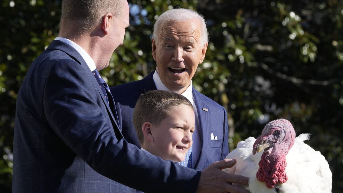 Biden with National Turkey Federation chair