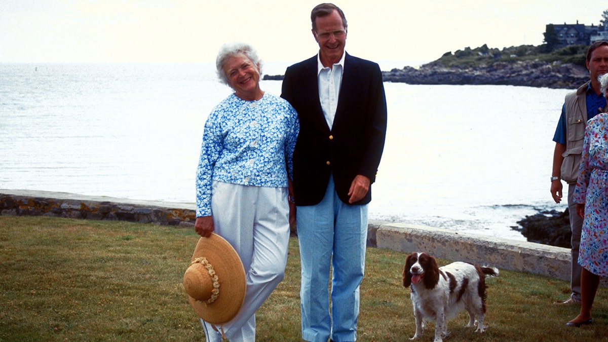 Barbara Bush uses a floral blouse next to George Hw Bush