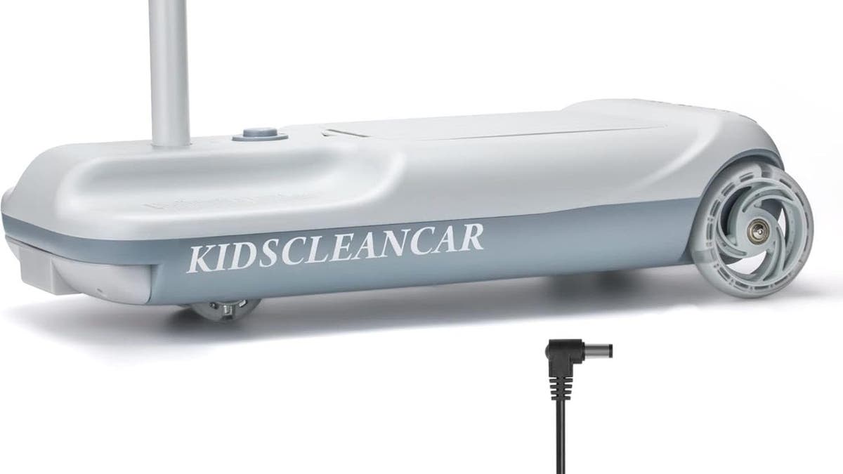 Makes child's play out of cleaning.