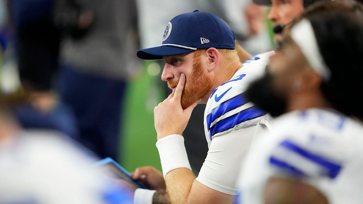 Cooper Rush on the sideline