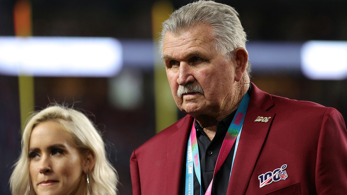 Mike Ditka at Super Bowl