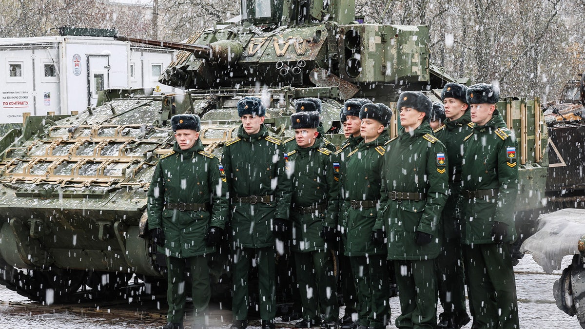 Russian soldiers