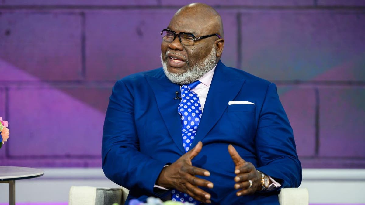 TD Jakes di acara Hari Ini