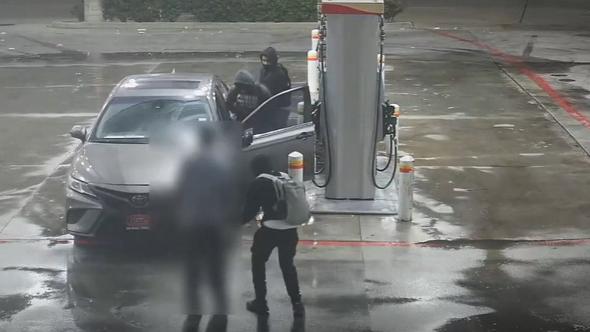 Houston gas station carjacking