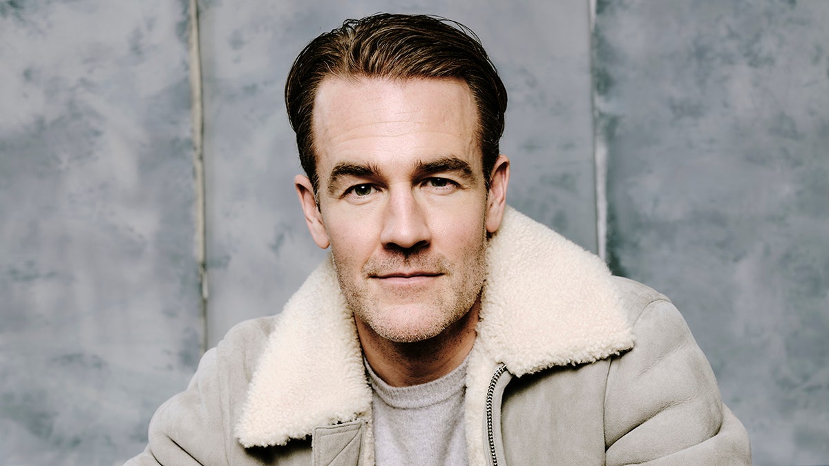 A photo of James Van Der Beek