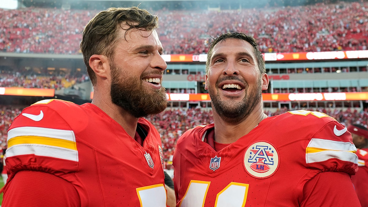 Chiefs' James Winchester shows off MAGA hat after overtime win vs Bucs ...