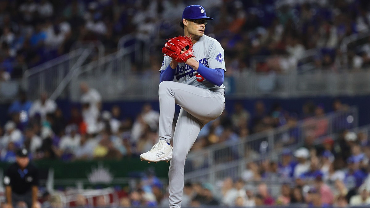 Dodgers pitcher credits 'Fat Joe Curse' for Yankees' collapse in World ...