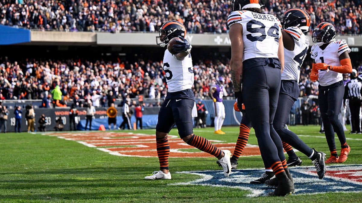 Jonathan Owens celebrates