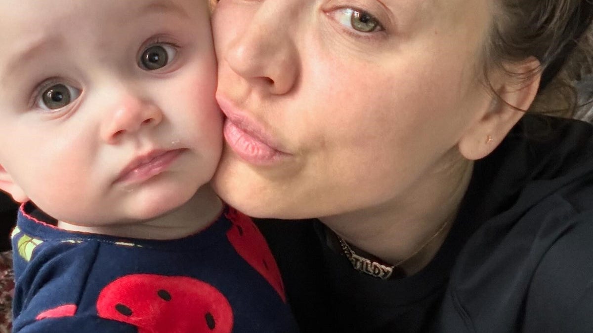 Kaley Cuoco takes selfie with daughter Matilda 