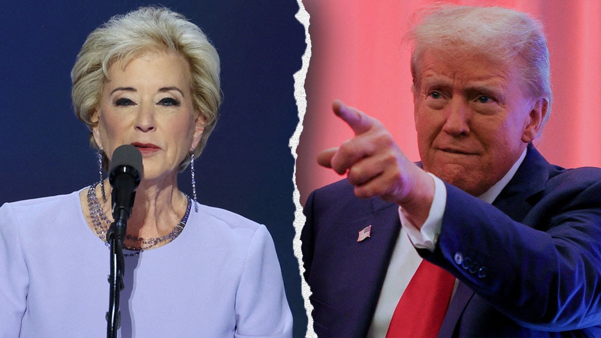 Linda McMahon, à esquerda; Trump, apenas na divisão de fotos