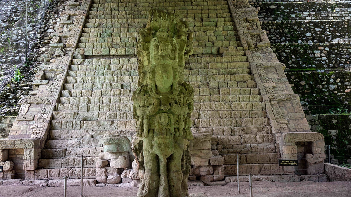 Reruntuhan Copan di Honduras