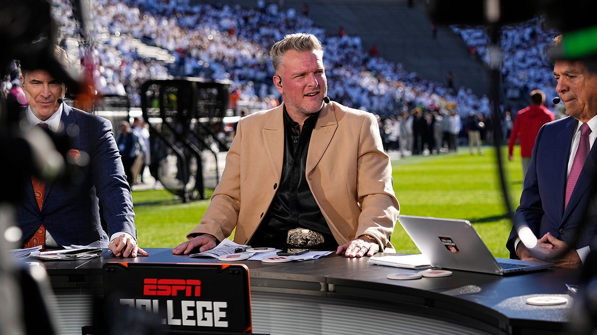 Pat McAfee on the ESPN College GameDay set