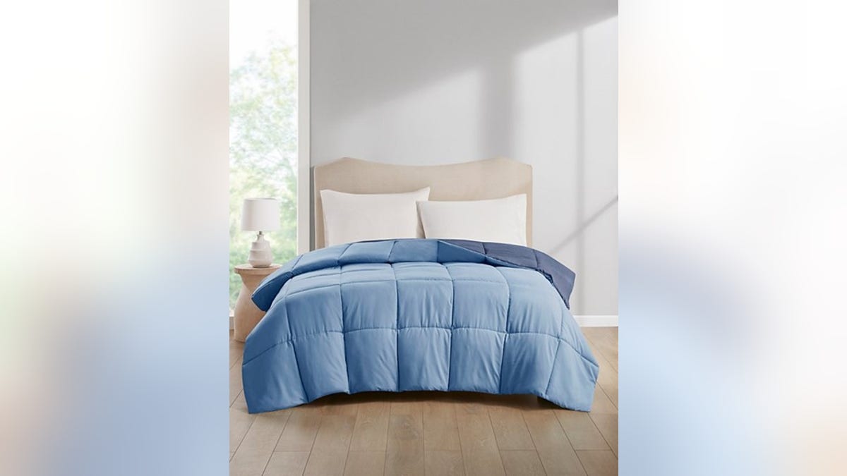 Down alternative comforters provide warmth but are lightweight. 